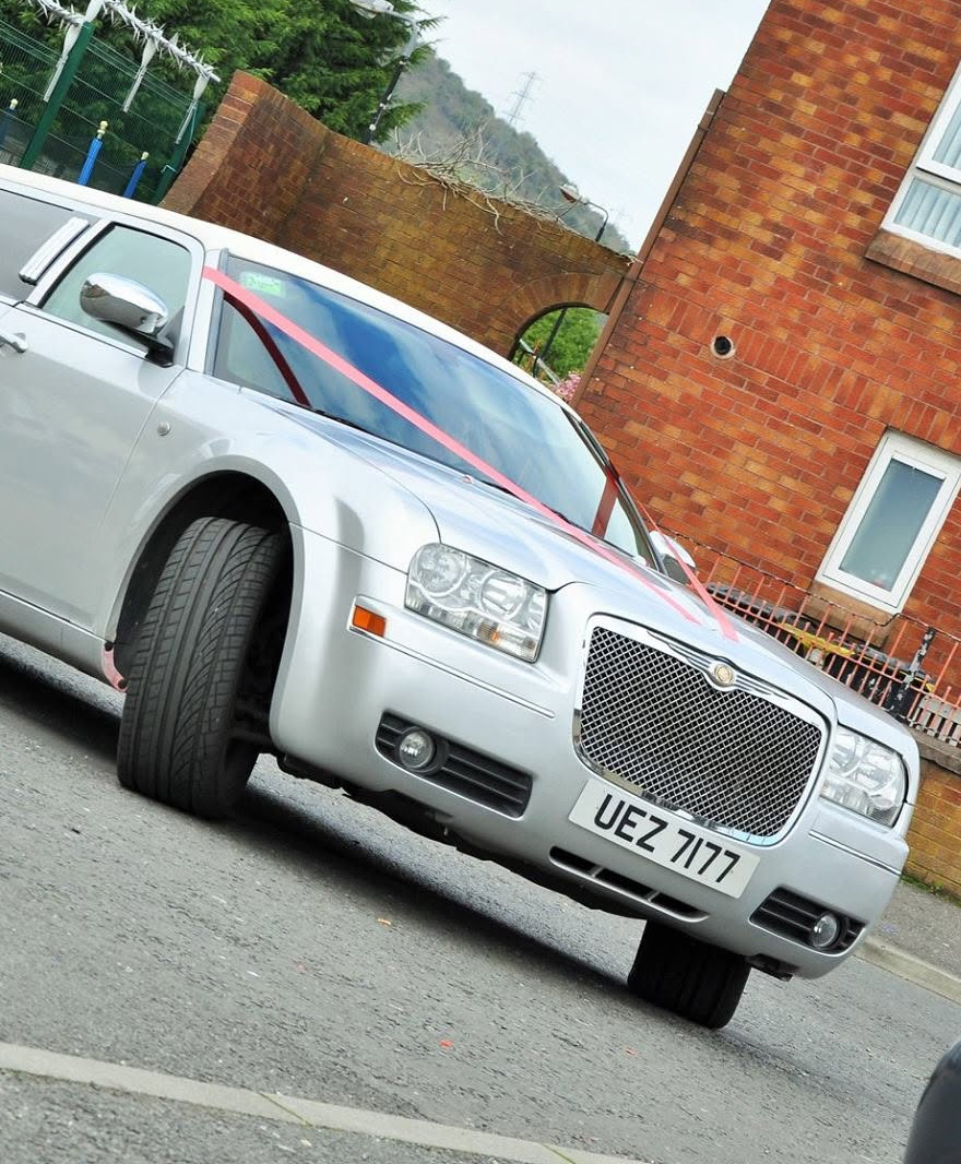 1st Choice Wedding Cars Belfast Chrysler front